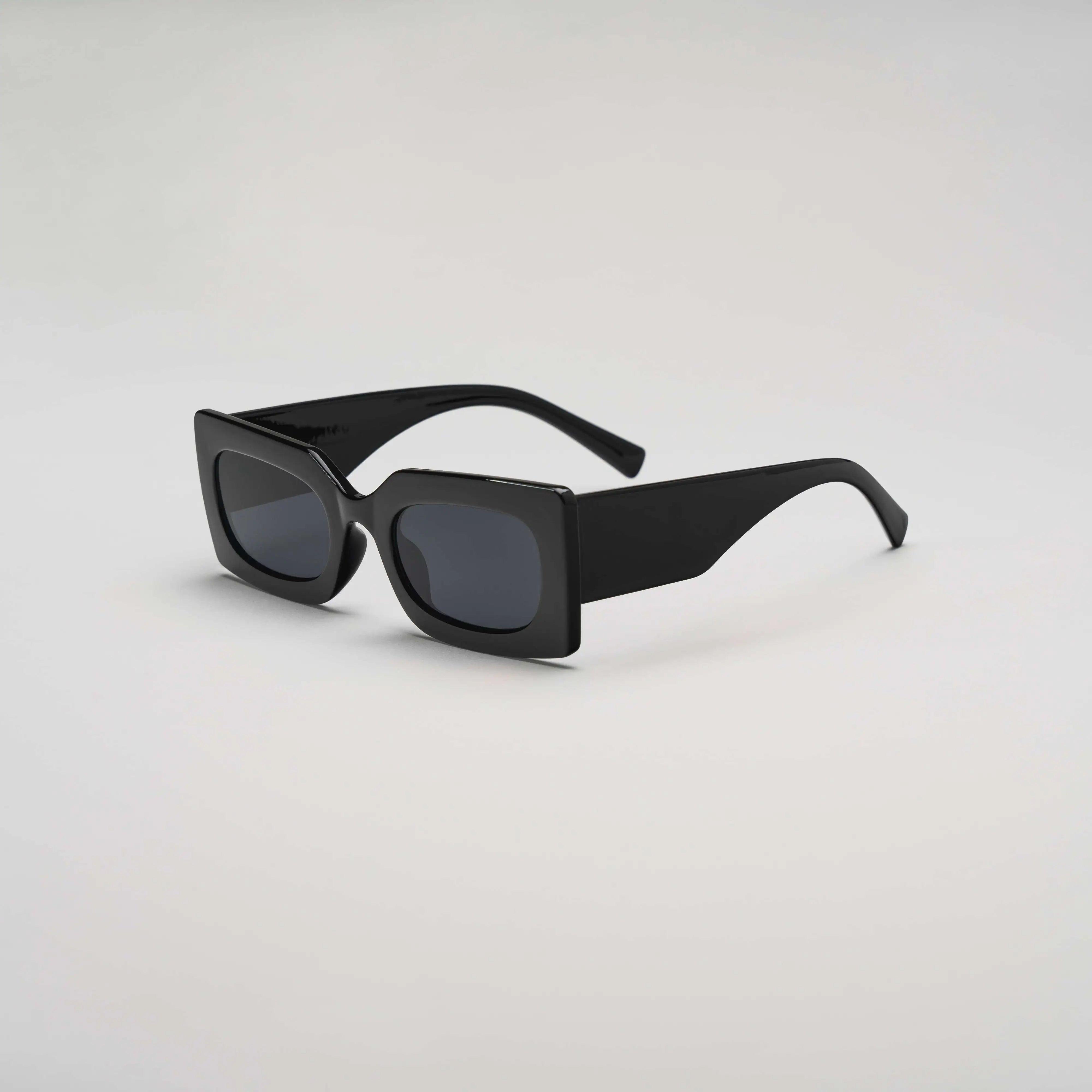'Boiler Room' Retro Square Sunglasses in Black