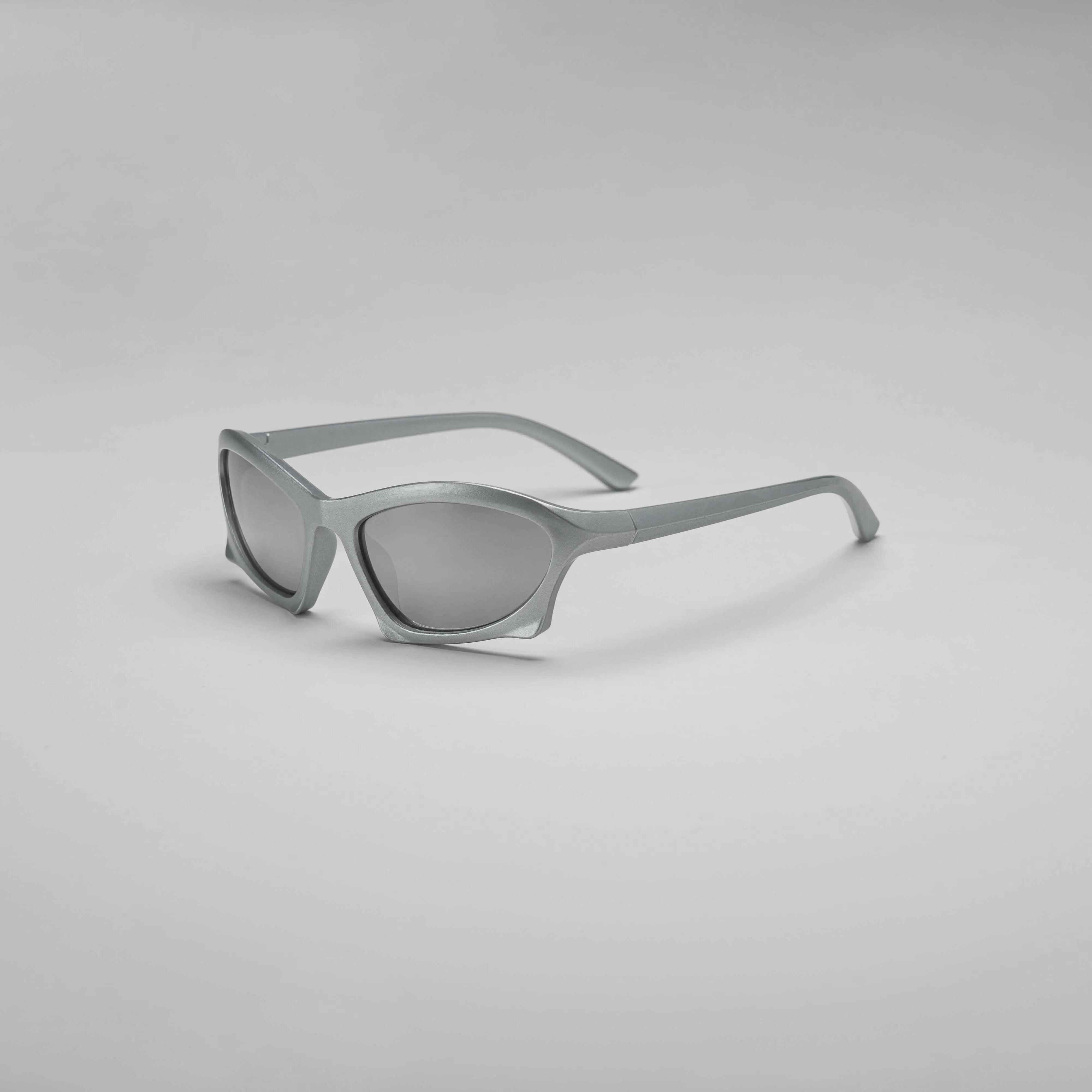 'Chrome' Futuristic Y2K Sunglasses in Silver and Chrome