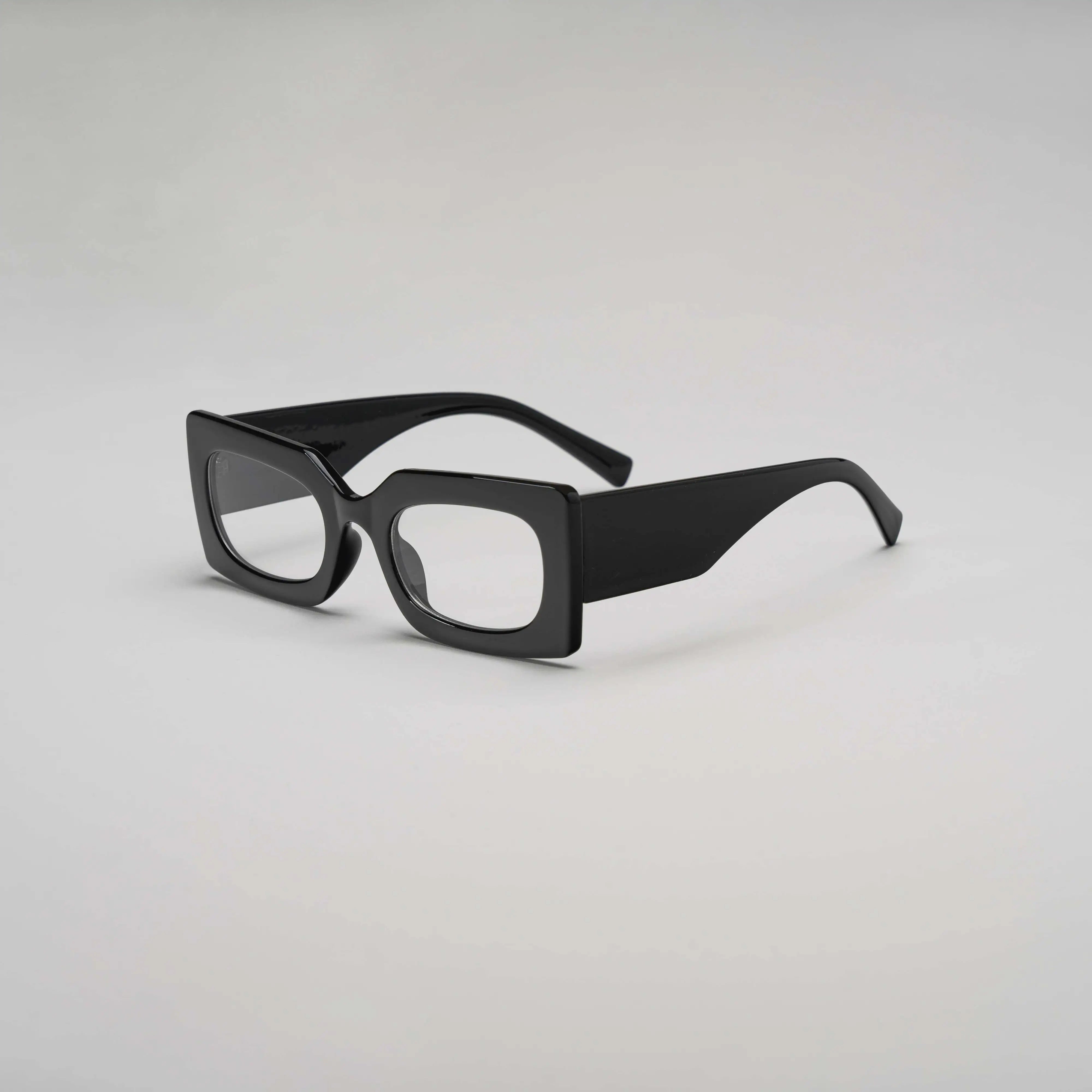 'No Tints' Retro Square Sunglasses in Black